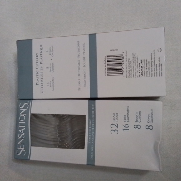 Graduation Party Set-NWT - Picture 6 of 16